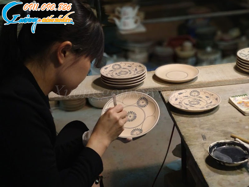 Những sản phẩm gốm sứ thủ công Bát Tràng được người dân Đà Nẵng đặc biệt ưa chuộng