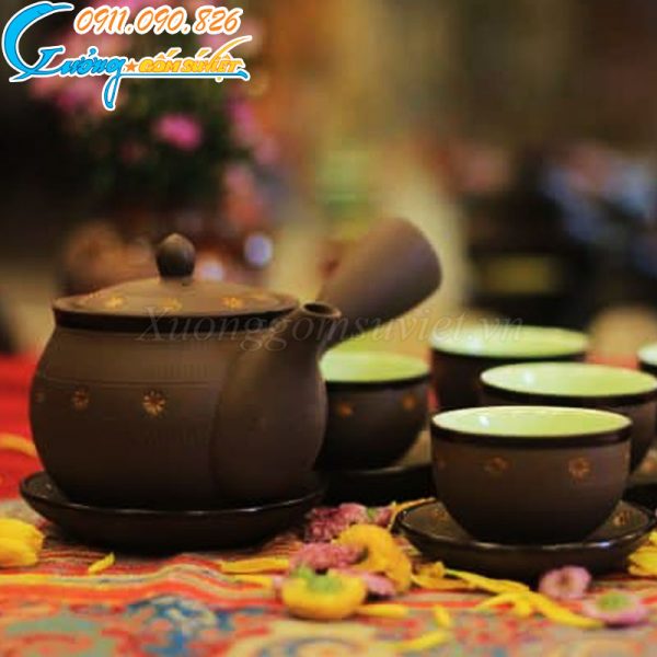 Những bộ ấm chén gắn liền với văn hóa uống trà truyền thống của dân tộc ta