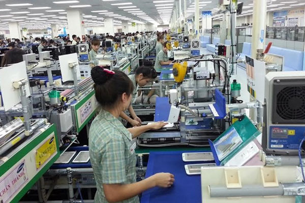 Các doanh nghiệp lớn như Samsung có số lượng công nhân viên rất lớn kéo theo nhu cầu về quà tặng ấm chén tại Thái Nguyên là vô cùng cao