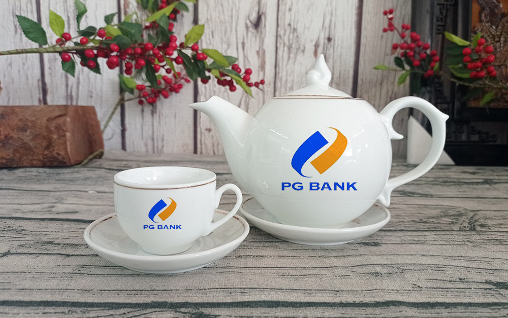 market ấm chén in logo PG Bank