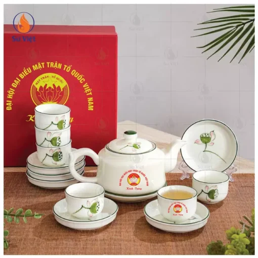 Ấm Chén Quà Tặng In Logo Mặt Trận Tổ Quốc Vẽ Đài Sen