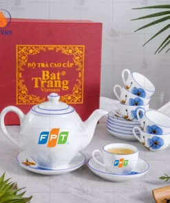Ấm Trà Vẽ Hoa In Logo Công Ty FPT Tri Ân Khách Hàng