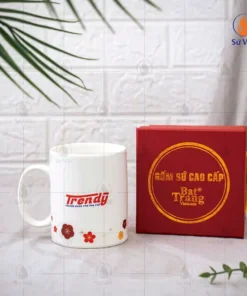 Ly Sứ Khắc Logo Quà Tặng Khách Hàng Dịp Khai Trương