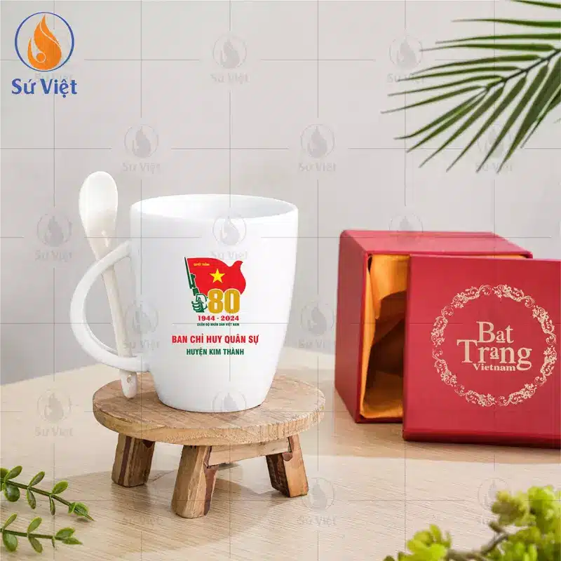 cốc sứ in lgo quà tặng quân đội