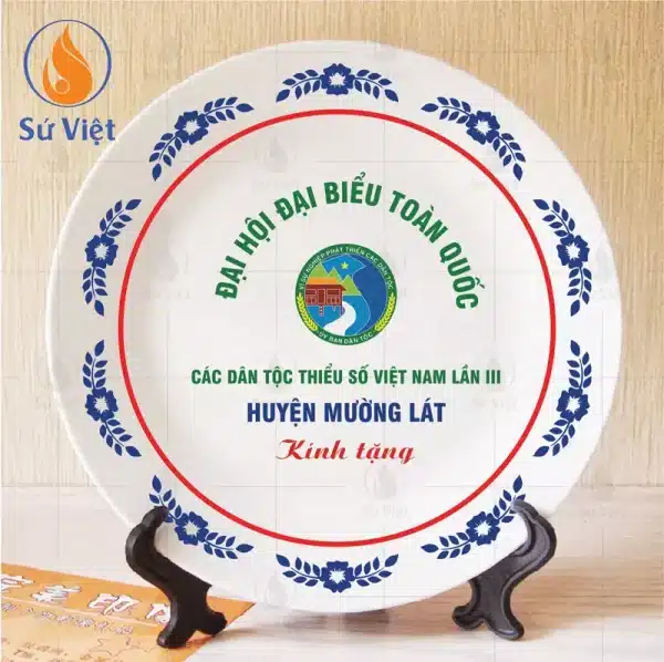 Đĩa Sứ In Chữ Quà Tặng Đại Hội Đại Biểu Các Dân Tộc Thiểu Số Huyện Mường Lát