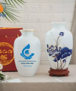 Bình Hoa Sen Xanh Quà Tặng Đại Hội LHTN Huyện Thanh Hưng