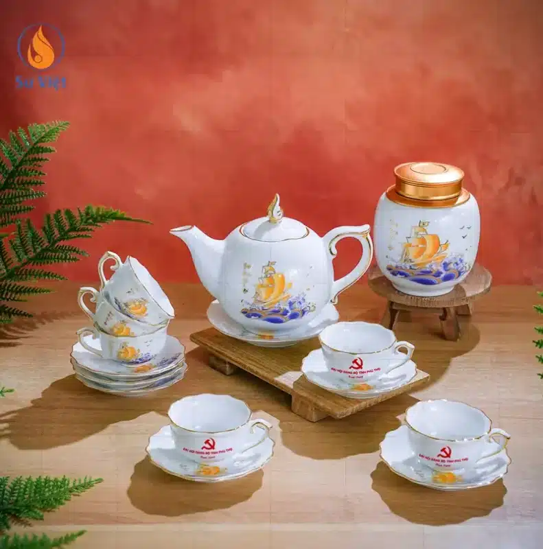 Ấm chén in logo quà tặng đại hội Đảng bộ tỉnh Phú Thọ (1)