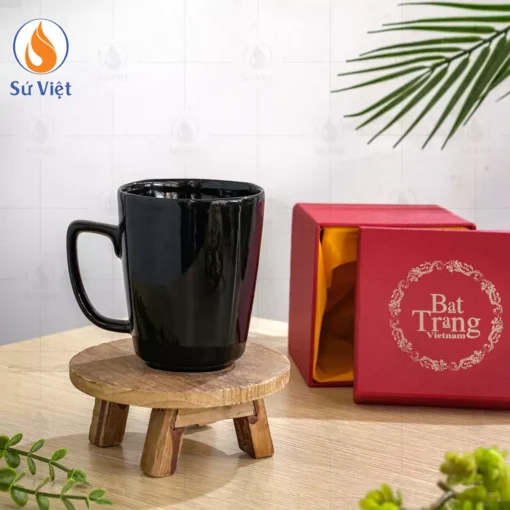 Cốc Sứ Quai Vuông Màu Đen Trơn