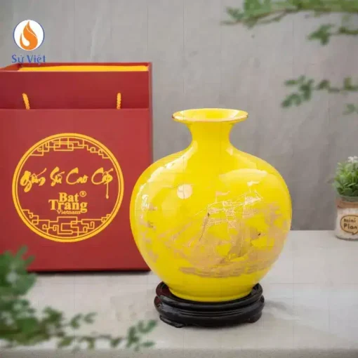 Bình hút lộc men vàng họa tiết Thuận Buồm Xuôi Gió