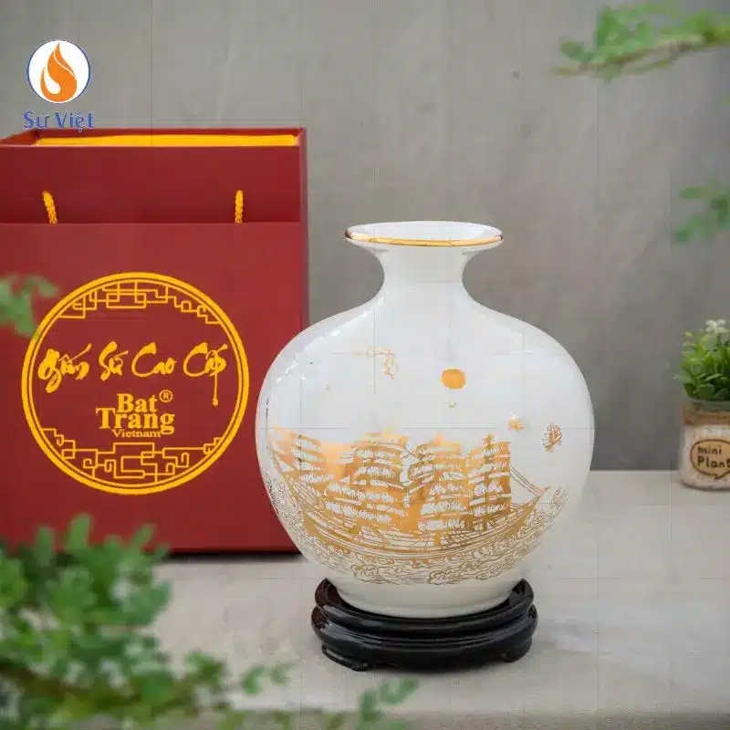 Bình hút lộc Bát Tràng in họa tiết Thuận Buồm Xuôi Gió