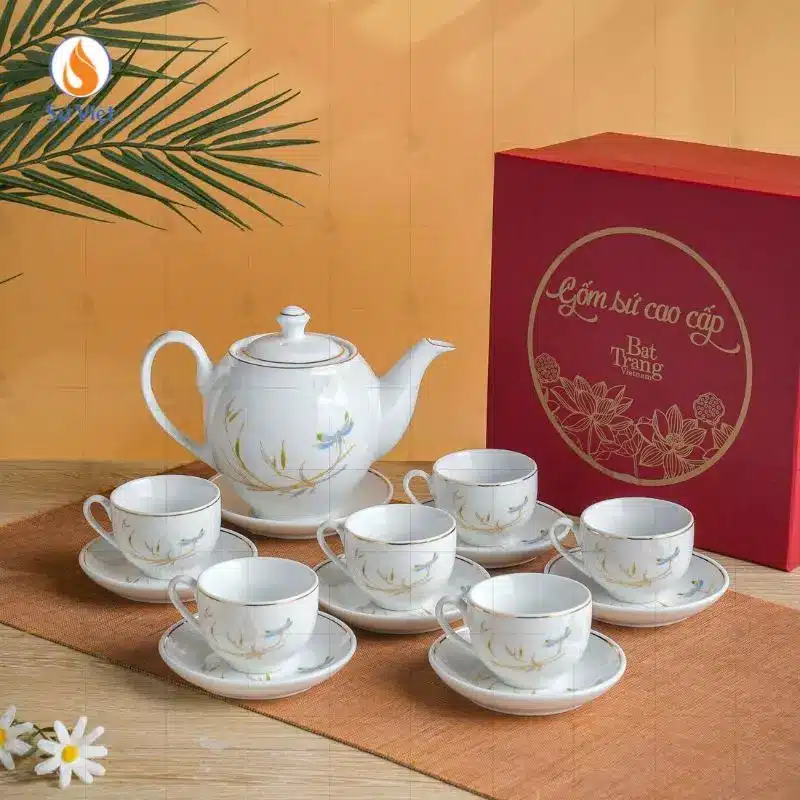 Bộ ấm chén trắng dáng Minh Long họa tiết trúc chuồn