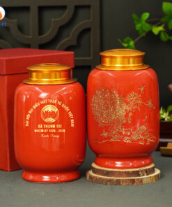 Hũ trà gốm họa tiết chim công in logo Mặt trận Tổ quốc