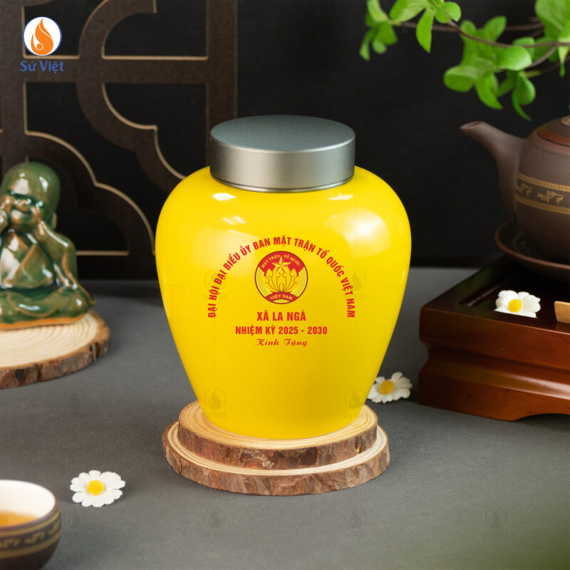 Bình hoa gốm vàng in logo Mặt trận Tổ quốc Việt Nam