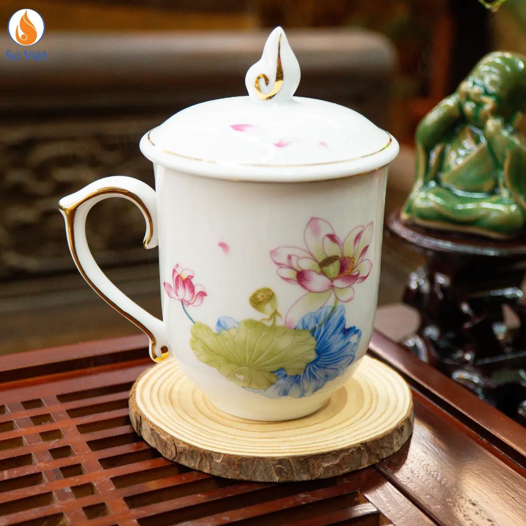 Ly Sứ Nắp Lửa Hoa Sen Viền Vàng