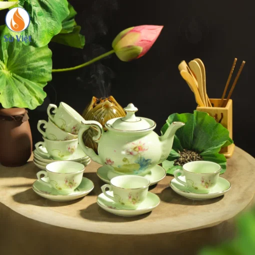 Bộ Ấm Chén Men Ngọc Sen Nước Viền Vàng Kim
