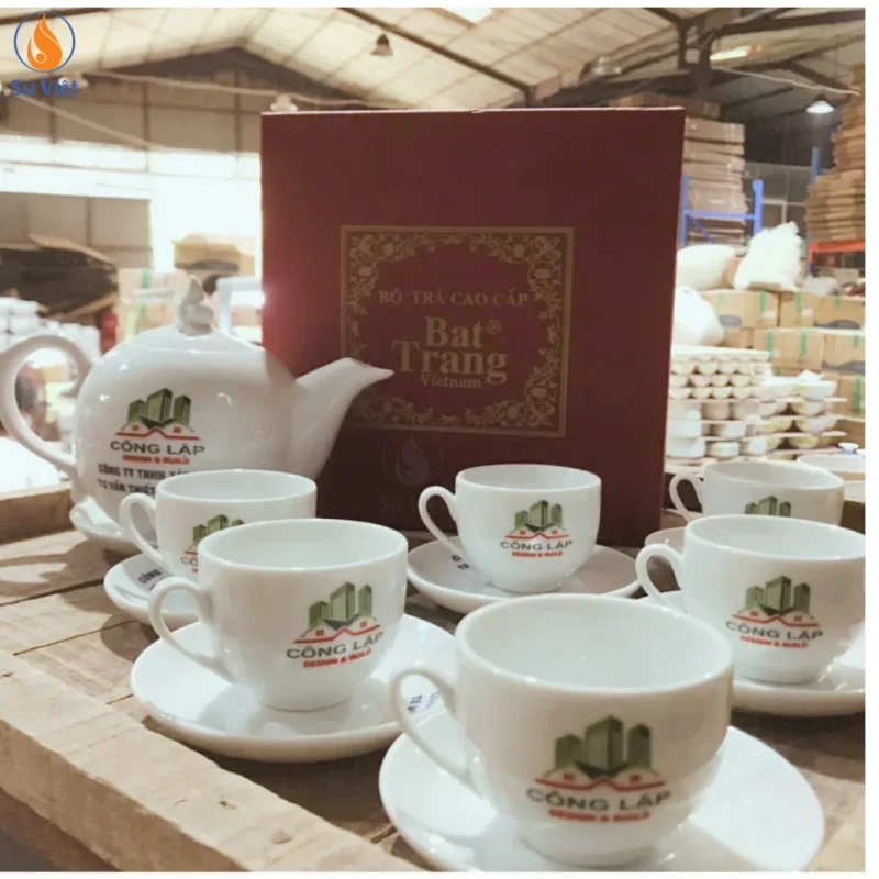 Dự Án 30 Bộ Ấm Trà In Logo Công Ty TNHH Công Lập