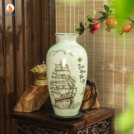 Bình Hoa Thuận Buồm Xuôi Gió Vàng Kim