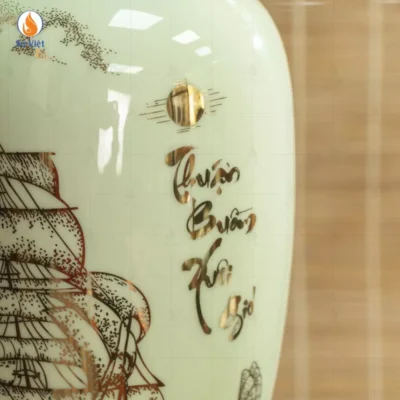 Bình Hoa Thuận Buồm Xuôi Gió Vàng Kim