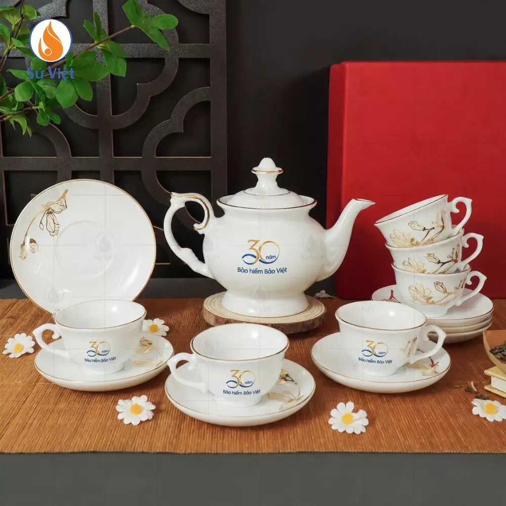 Bộ Ấm Chén Mộc Lan In Logo Kỷ Niệm 30 Năm Bảo Hiểm Bảo Việt