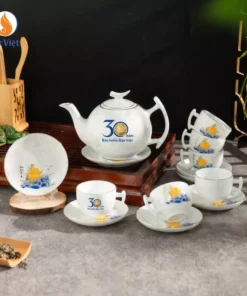 Bộ Trà Thuận Buồm Xuôi Gió in logo kỷ niệm 30 năm Bảo Hiểm Bảo Việt