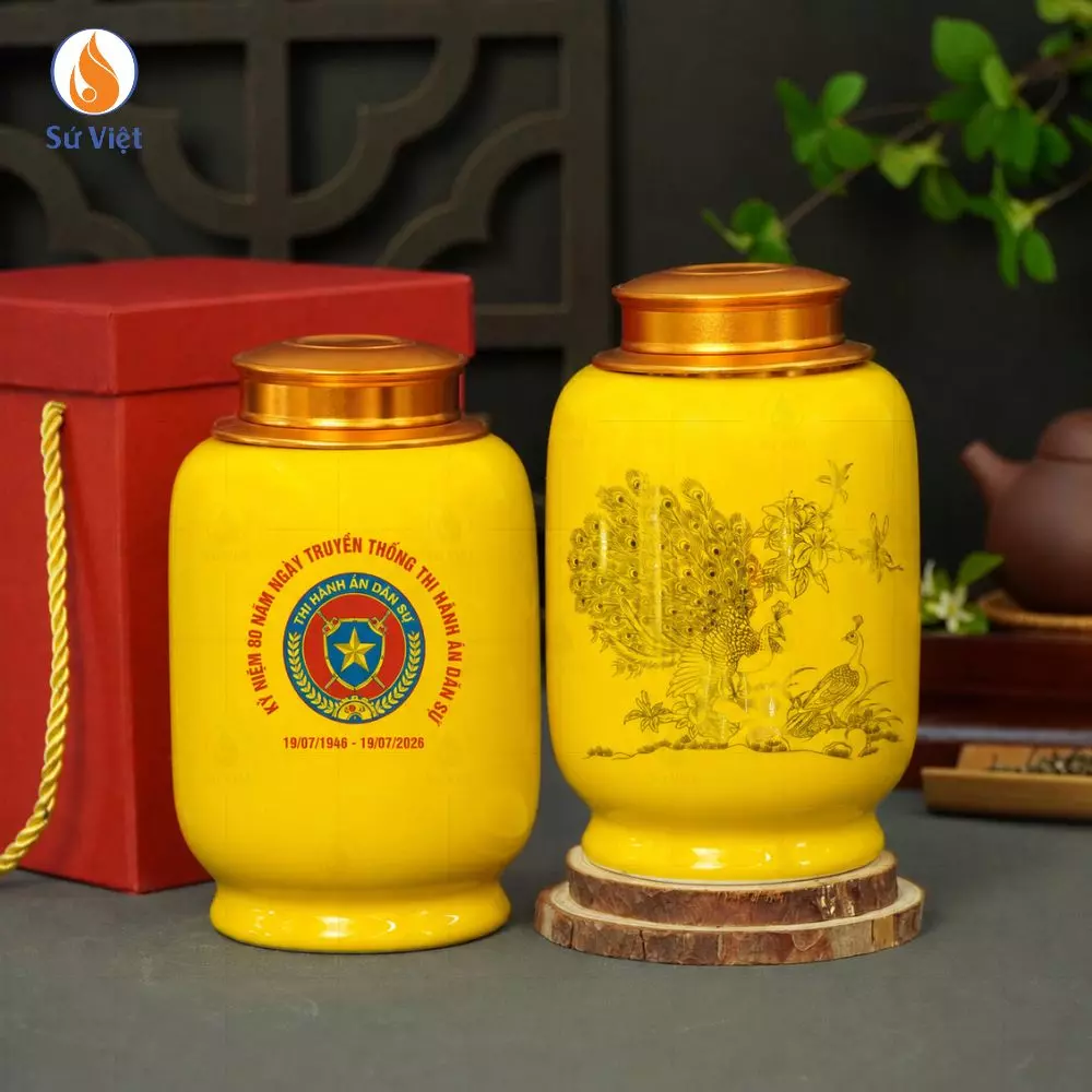 Hũ Trà Công Phú Quý In Logo Kỉ Niệm 80 Năm THADS