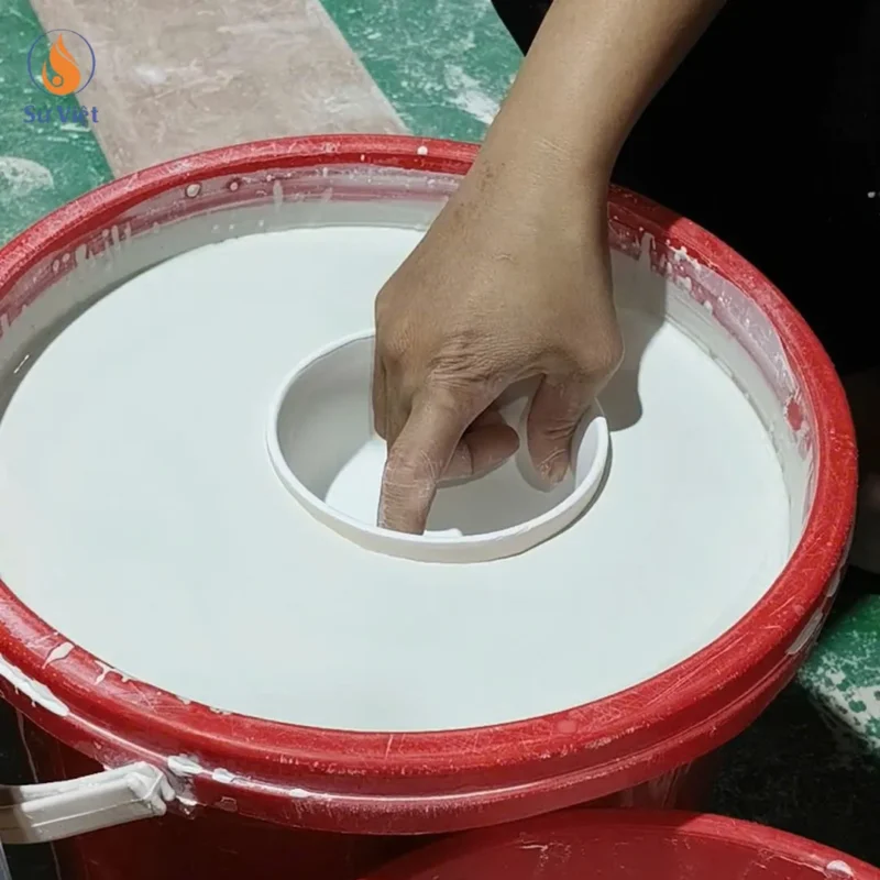 giai đoạn tráng men ấm chén