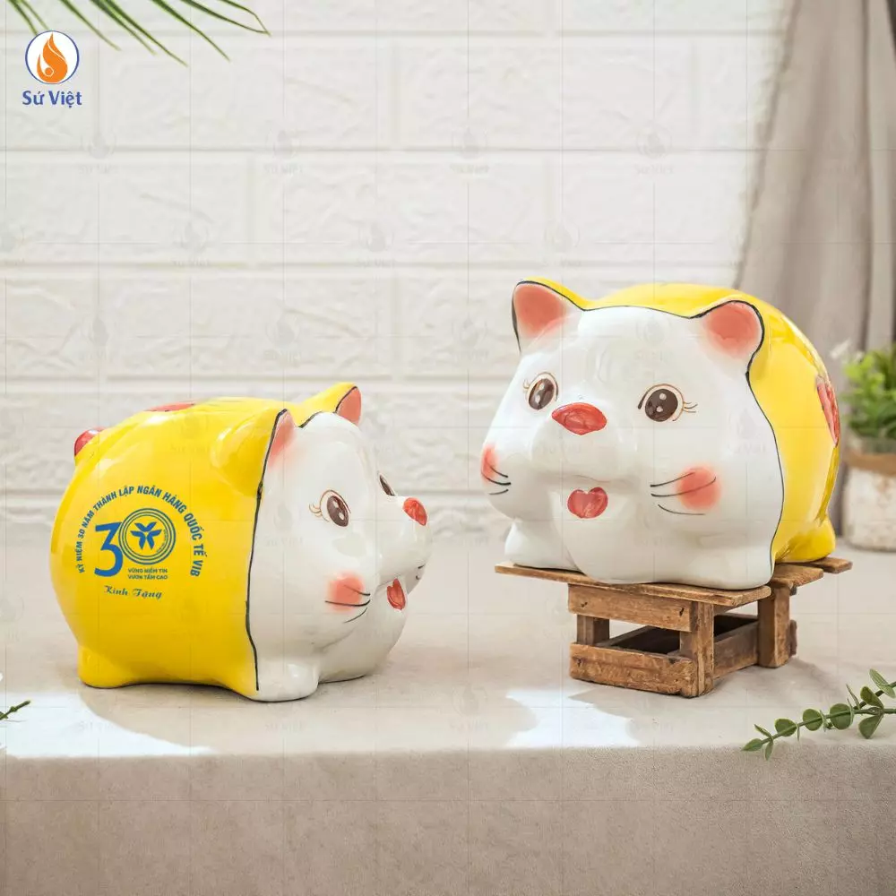Lợn Sứ In Logo Quà Tặng Kỉ Niệm 30 Năm Ngân Hàng VIB