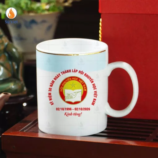 Ly Sứ Hoa Cúc Kỷ Niệm 30 Năm Thành Lập Hội Khuyến Học