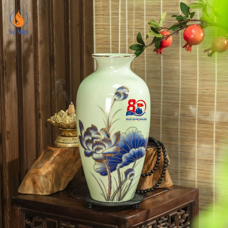 Bình Gốm Sen Xanh In Logo 80 Năm Ngày Toàn Quốc Kháng Chiến