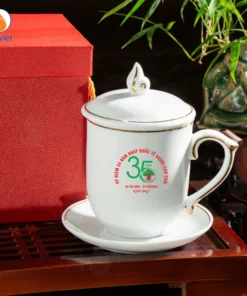 Cốc sứ trắng có nắp