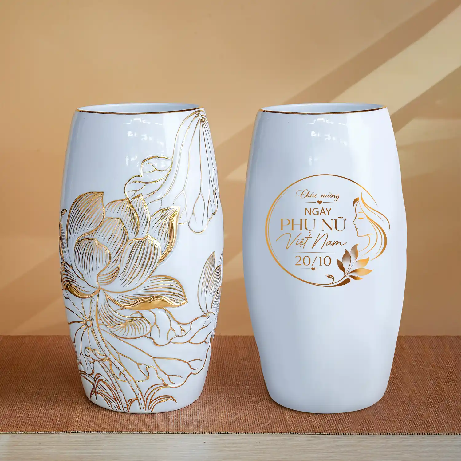 Bình Gốm Liên Hoa Quà 20/10 Cho Khách Hàng - Đối Tác