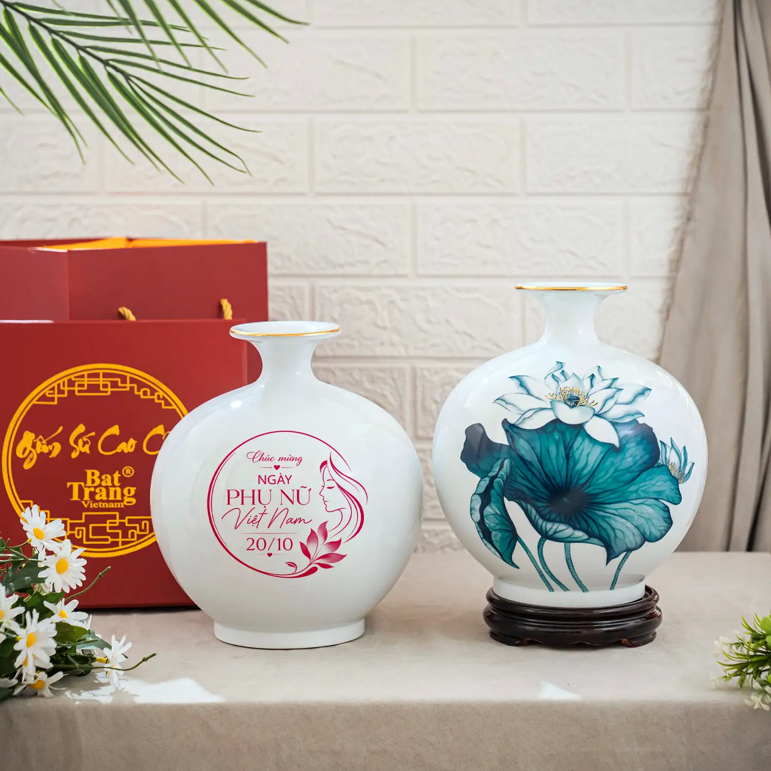 Bình Tài Lộc Sen Xanh Quà Tặng 20-10 Cho Đối Tác