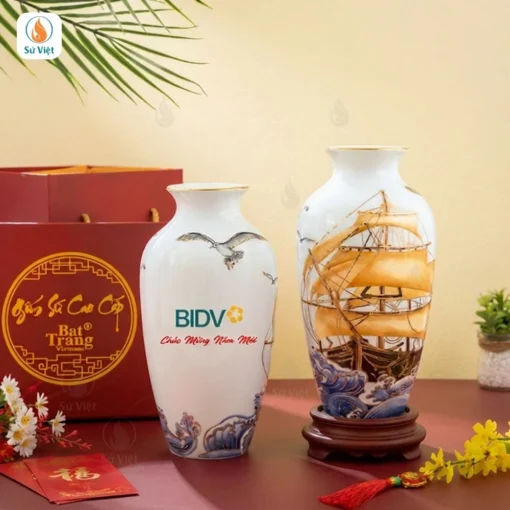 Lọ Hoa Thuận Buồm Xuôi Gió In Logo Quà Tết