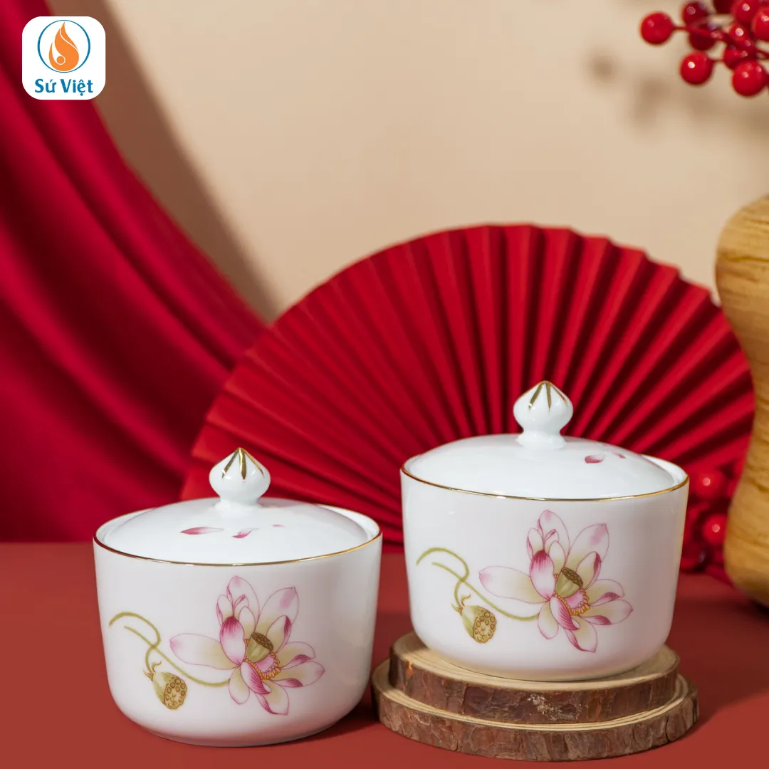 Hũ mứt tết hoa sen nước