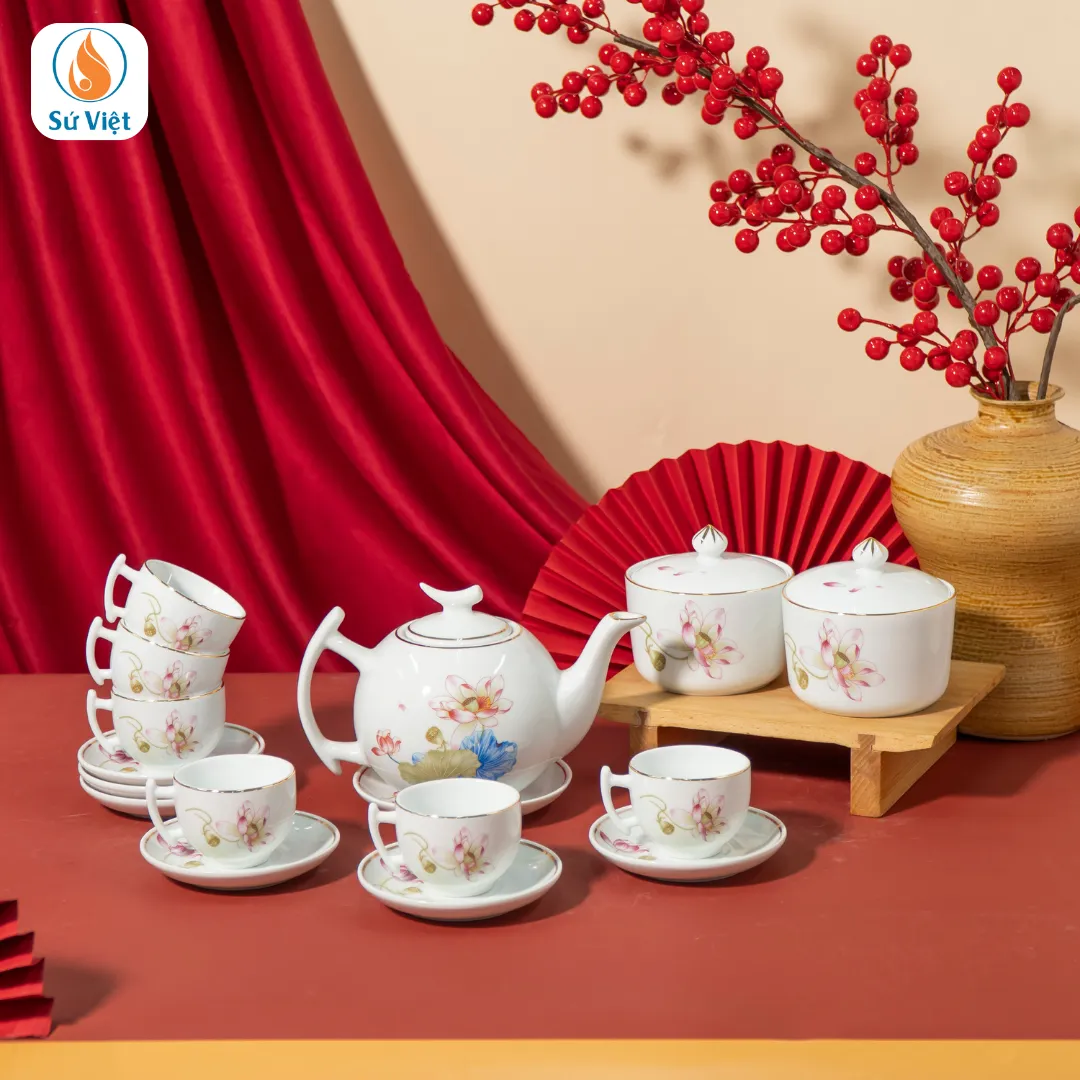 Bộ Ấm Chén Hoa Sen Nước Kèm Hũ Trà Và Hũ Mứt Tết