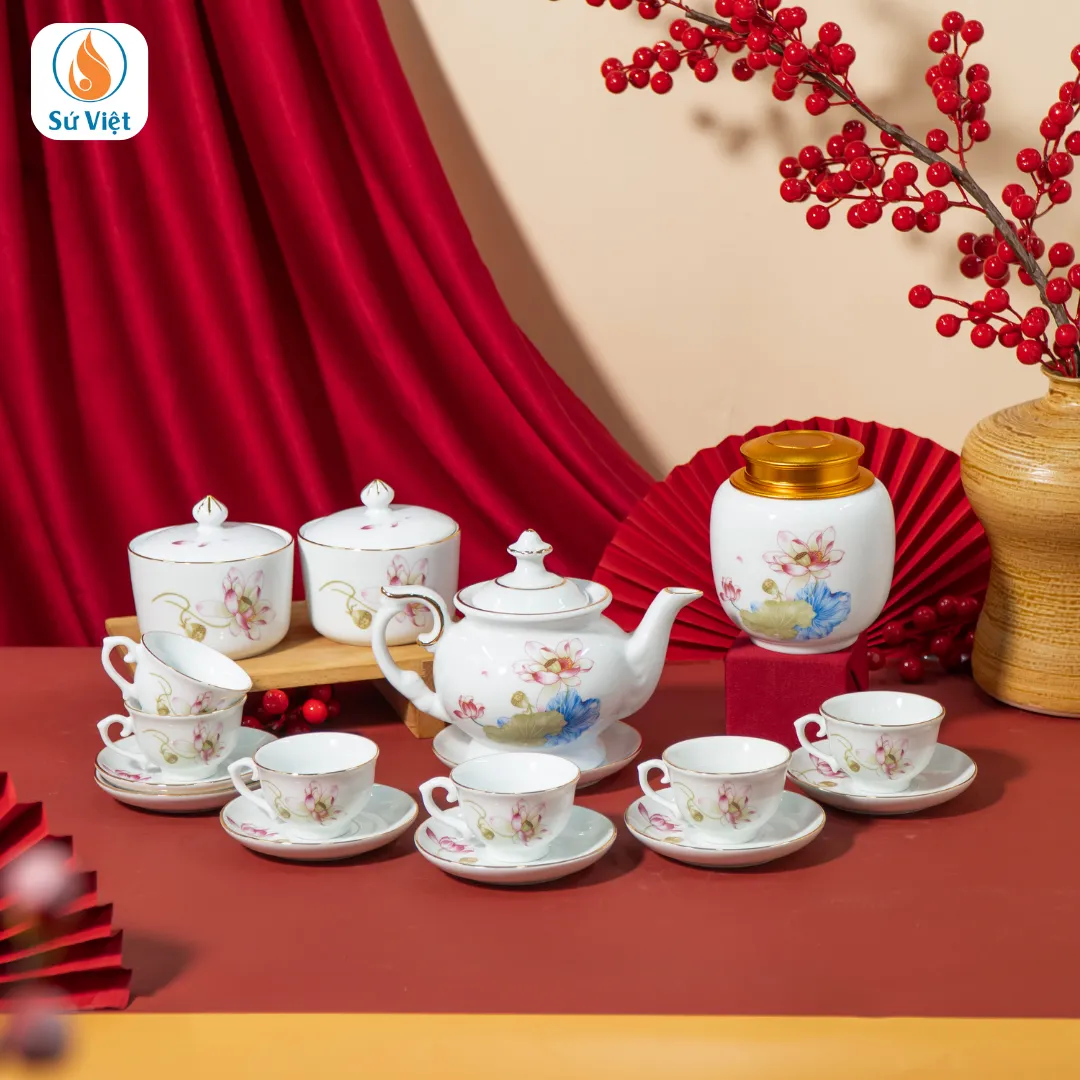 Bộ Ấm Chén Hoa Sen Nước Kèm Hũ Trà Và Hũ Mứt Tết